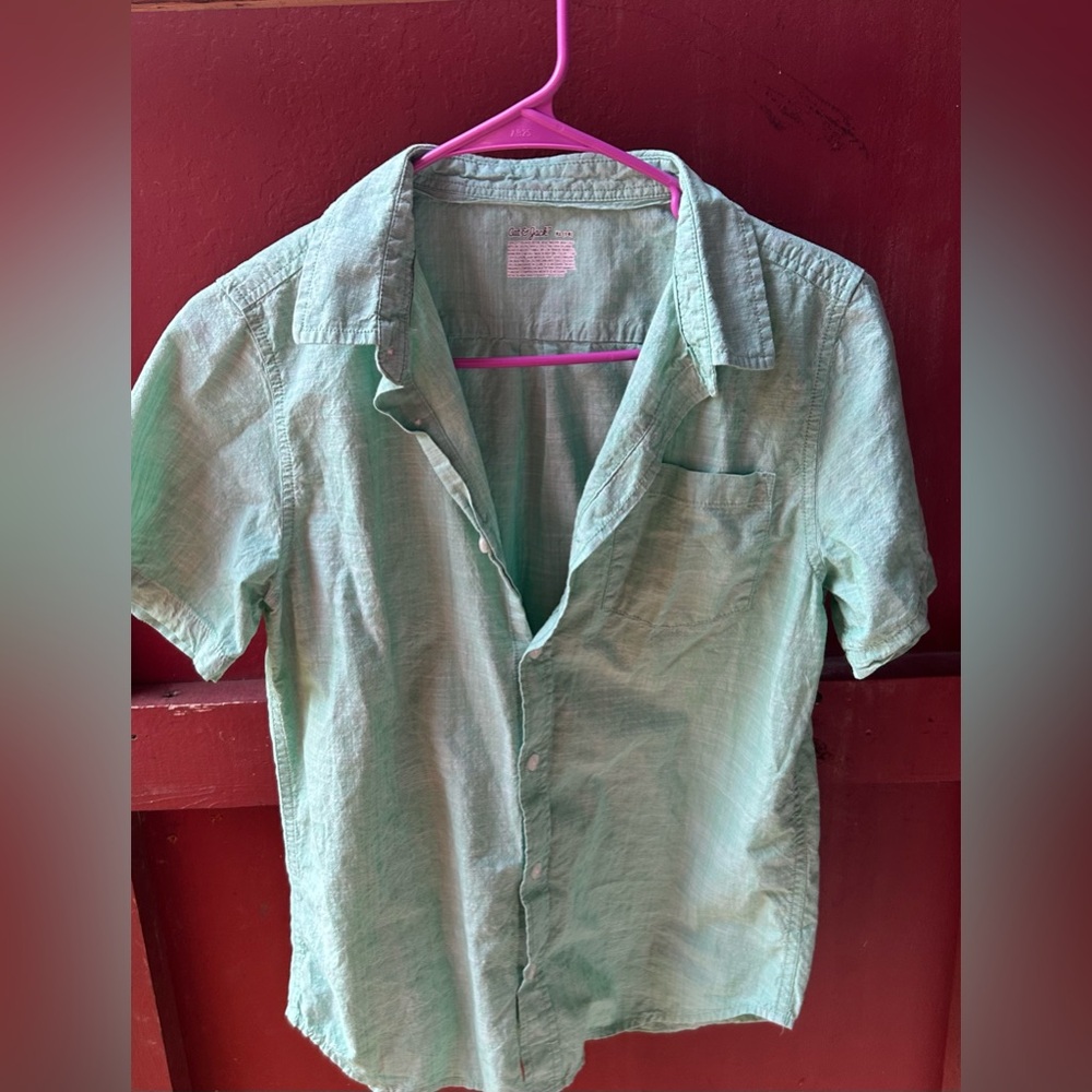 Cat and Jack boys Short Sleeve Button-Up Shirt